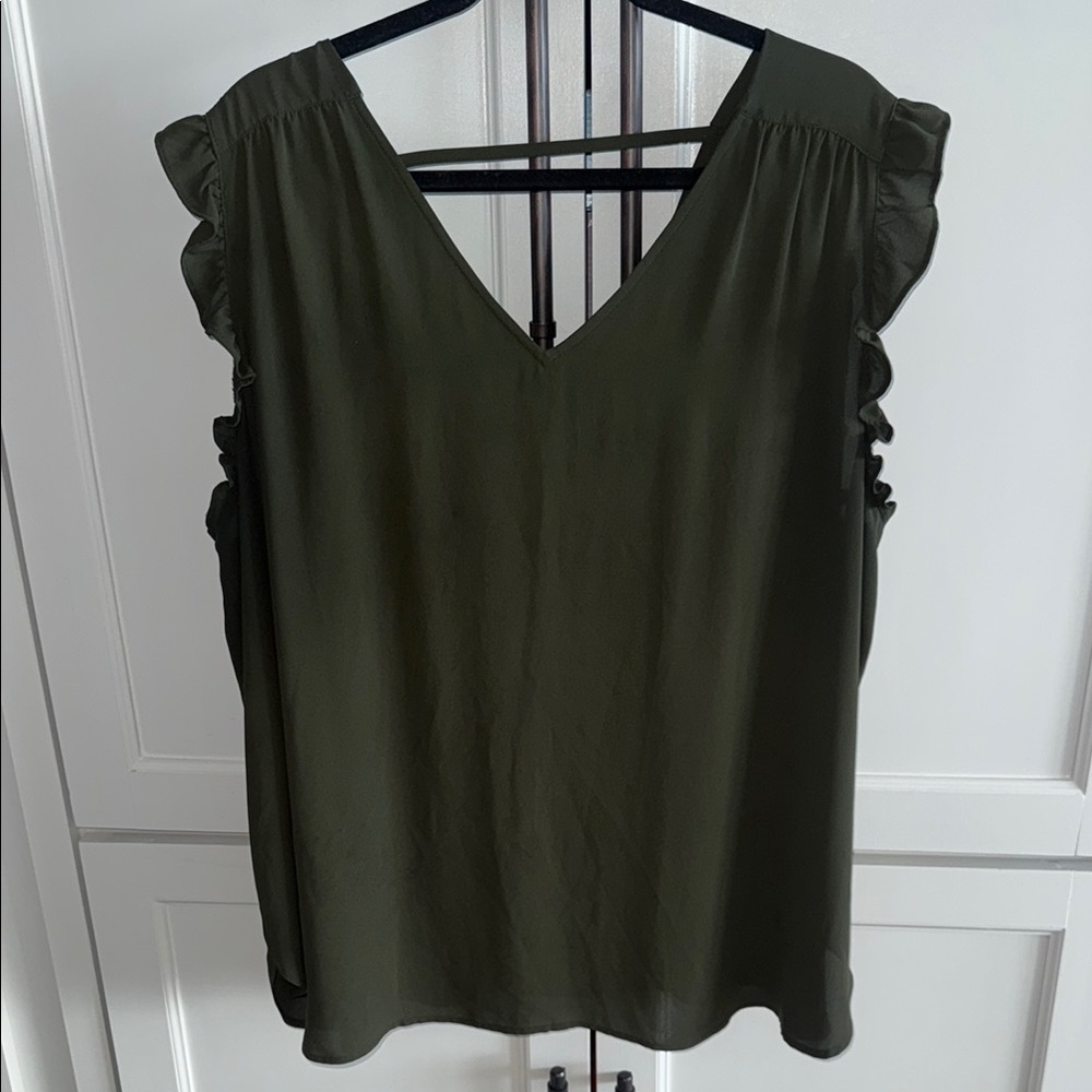 Loft Ruffled Sleeve Maternity Blouse